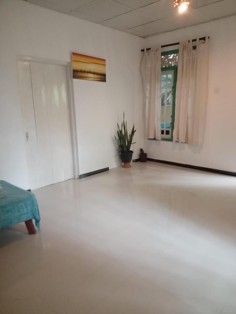 Hiriketiya Mahi Surf Apartamento Dikwella Exterior foto